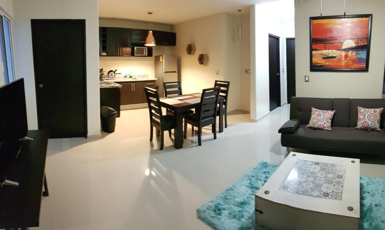 דירות מזטלן Departamento Zona Dorada מראה חיצוני תמונה